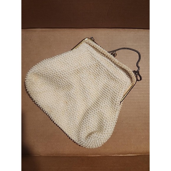 Cordé Bead Handbags - Vintage Lumured Corde Bead 1950s Purse White With Gold Closure